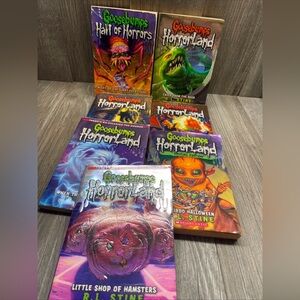 R.L Stine Goosebumps Book Lot Of 7 Books All First Scholastic Prints